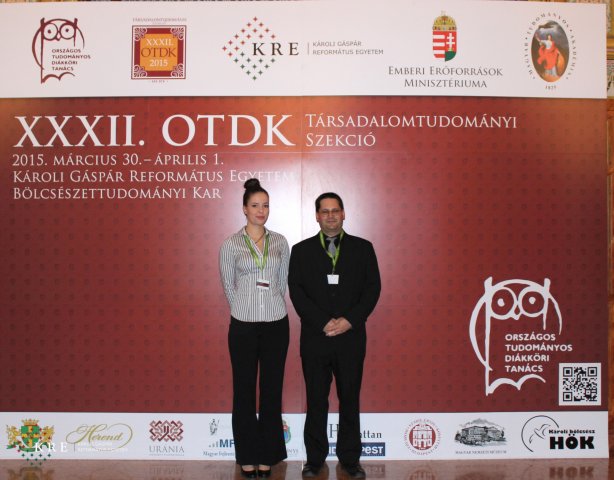 OTDK fal előtt készült képek